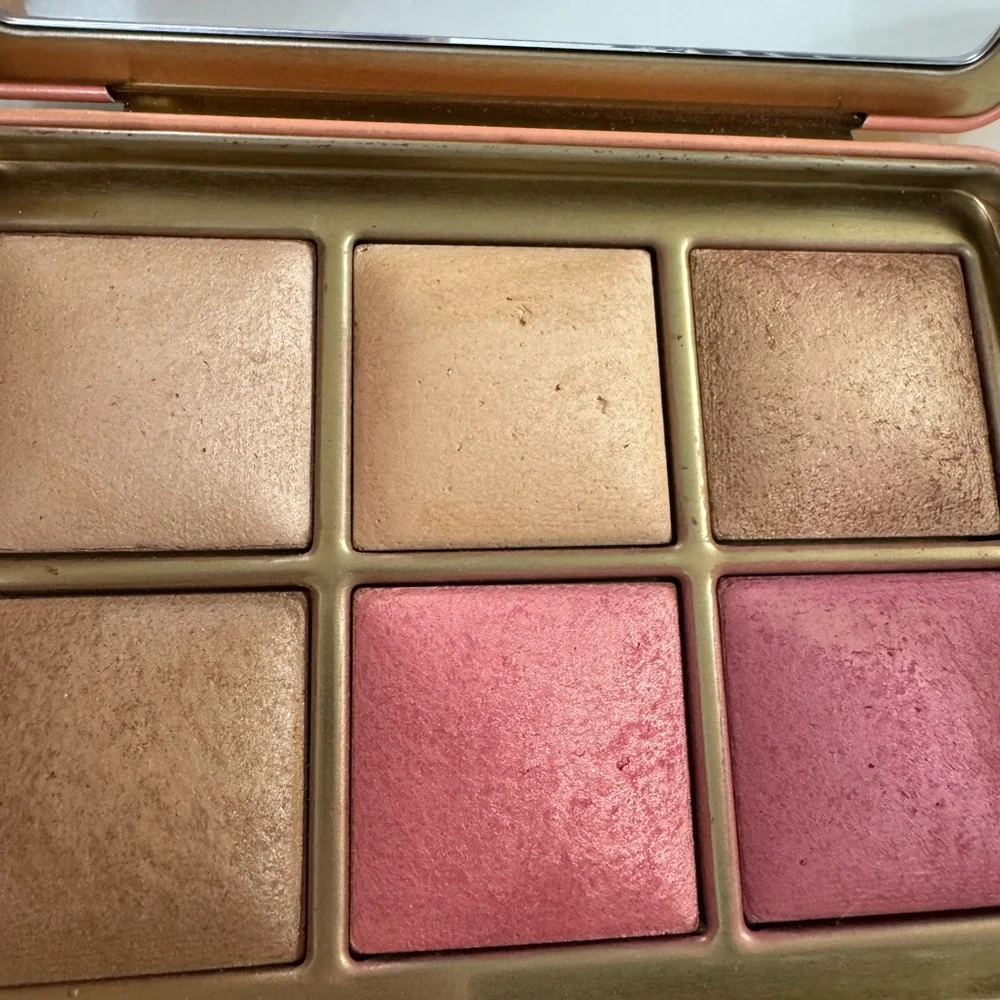 Hourglass AMBIENT LIGHTING EDIT UNLOCKED ELEPHANT - Picture 7 of 9